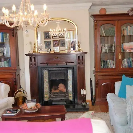 Teach An Easard Bed and breakfast Clifden